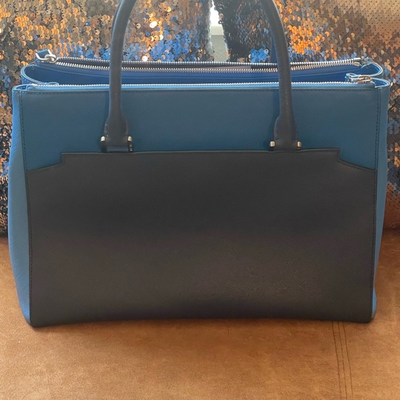 MCM Two Tone Navy and Blue Leather Tote - Picture 6 of 8